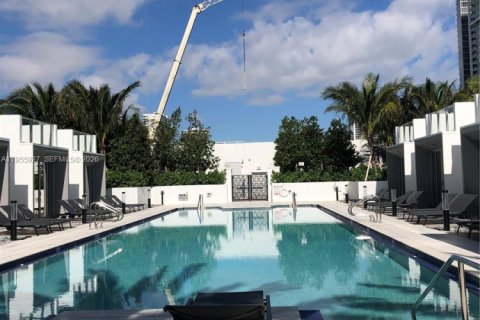 Copropriété à vendre à Miami, Floride: 1 chambre, 110.09 m2 № 2018018 - photo 29