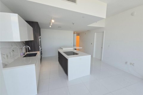 Copropriété à vendre à Miami, Floride: 1 chambre, 110.09 m2 № 2018018 - photo 4