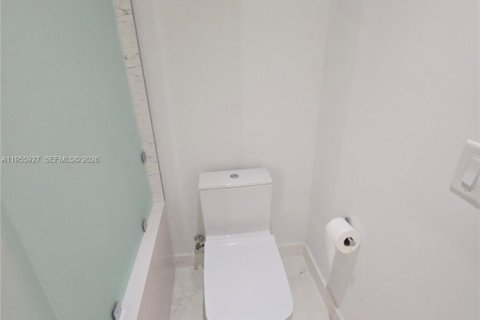 Copropriété à vendre à Miami, Floride: 1 chambre, 110.09 m2 № 2018018 - photo 13