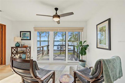 Villa ou maison à vendre à Odessa, Floride: 3 chambres, 304.72 m2 № 2438118 - photo 27