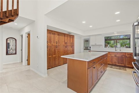 Villa ou maison à vendre à Odessa, Floride: 3 chambres, 304.72 m2 № 2438118 - photo 16