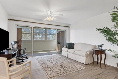 Condo in Port Charlotte, Florida, 2 bedrooms  № 1403565 - photo 13