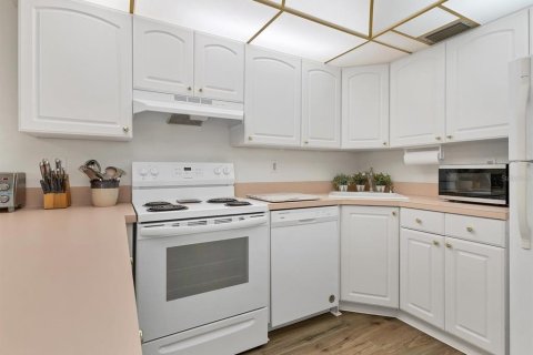 Condo in Port Charlotte, Florida, 2 bedrooms  № 1403565 - photo 18