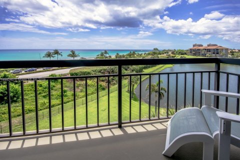 Condo in Jupiter, Florida, 2 bedrooms  № 1955947 - photo 24