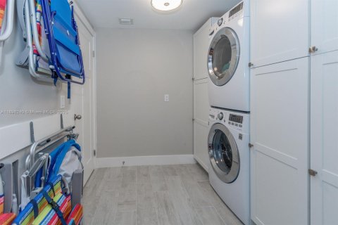 Condo in Jupiter, Florida, 2 bedrooms  № 1955947 - photo 27