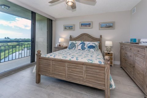 Condo in Jupiter, Florida, 2 bedrooms  № 1955947 - photo 17