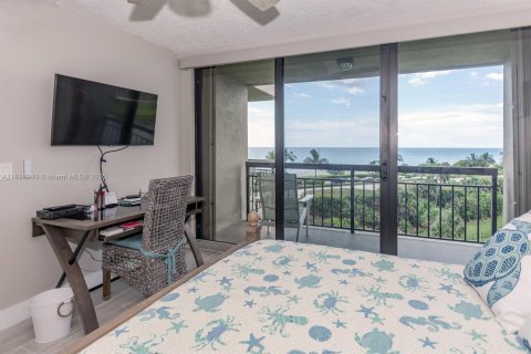 Condo in Jupiter, Florida, 2 bedrooms  № 1955947 - photo 19