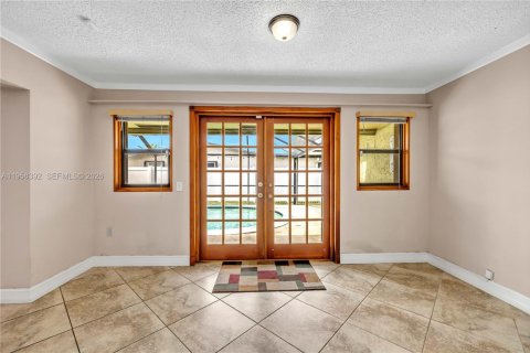 Casa en venta en Pembroke Pines, Florida, 3 dormitorios, 143.35 m2 № 2010485 - foto 8