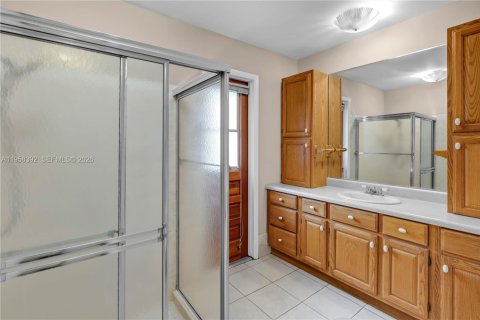 Casa en venta en Pembroke Pines, Florida, 3 dormitorios, 143.35 m2 № 2010485 - foto 15