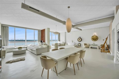 Copropriété à vendre à North Bay Village, Floride: 4 chambres, 343.37 m2 № 2154050 - photo 6