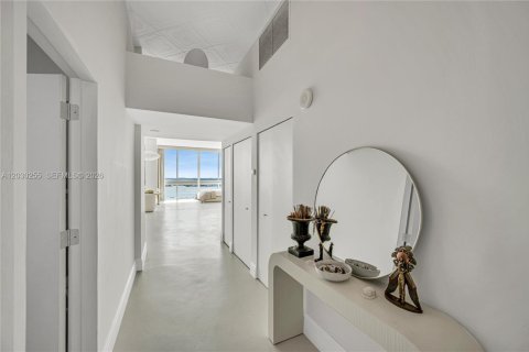 Copropriété à vendre à North Bay Village, Floride: 4 chambres, 343.37 m2 № 2154050 - photo 9
