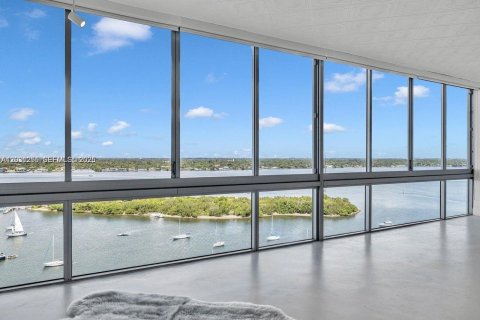 Copropriété à vendre à North Bay Village, Floride: 4 chambres, 343.37 m2 № 2154050 - photo 18