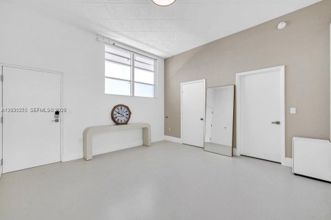 Copropriété à vendre à North Bay Village, Floride: 4 chambres, 343.37 m2 № 2154050 - photo 17
