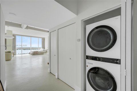 Copropriété à vendre à North Bay Village, Floride: 4 chambres, 343.37 m2 № 2154050 - photo 12