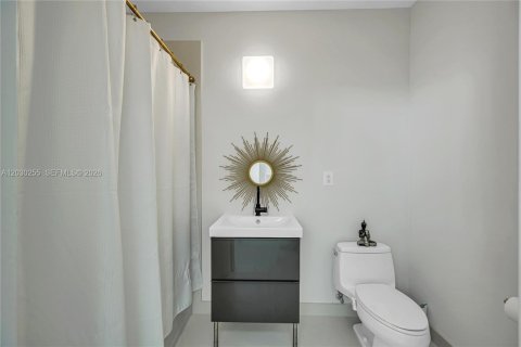 Copropriété à vendre à North Bay Village, Floride: 4 chambres, 343.37 m2 № 2154050 - photo 11