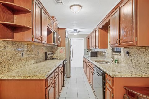 Villa ou maison à vendre à Homestead, Floride: 4 chambres, 153.47 m2 № 1969402 - photo 6