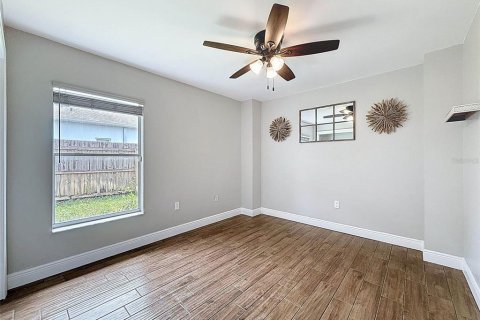 Casa en venta en Spring Hill, Florida, 3 dormitorios, 142.98 m2 № 1918774 - foto 22