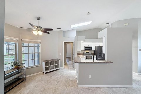 Casa en venta en Spring Hill, Florida, 3 dormitorios, 142.98 m2 № 1918774 - foto 10