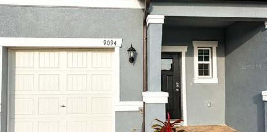 Townhouse in CONNERTON

 in Land O' Lakes, Florida 3 bedrooms, 148.74 sq.m. № 2232517