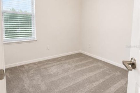 Townhouse in CONNERTON

 in Land O' Lakes, Florida 3 bedrooms, 148.74 sq.m. № 2232517 - photo 15