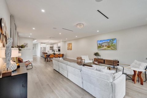 Adosado en venta en Fort Lauderdale, Florida, 4 dormitorios, 281.49 m2 № 1790496 - foto 10