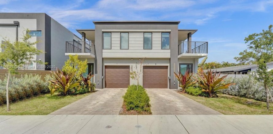 Adosado en Fort Lauderdale, Florida 4 dormitorios, 281.49 m2 № 1790496