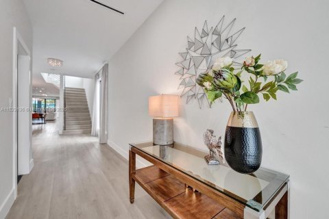 Adosado en venta en Fort Lauderdale, Florida, 4 dormitorios, 281.49 m2 № 1790496 - foto 16