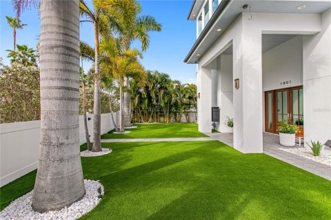 Villa ou maison à vendre à Saint Pete Beach, Floride: 5 chambres, 510.68 m2 № 2111902 - photo 3
