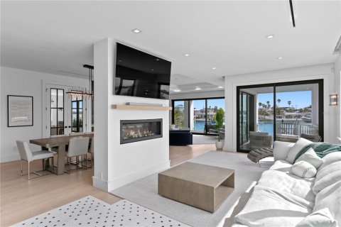 Villa ou maison à vendre à Saint Pete Beach, Floride: 5 chambres, 510.68 m2 № 2111902 - photo 21