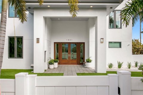 Villa ou maison à vendre à Saint Pete Beach, Floride: 5 chambres, 510.68 m2 № 2111902 - photo 2