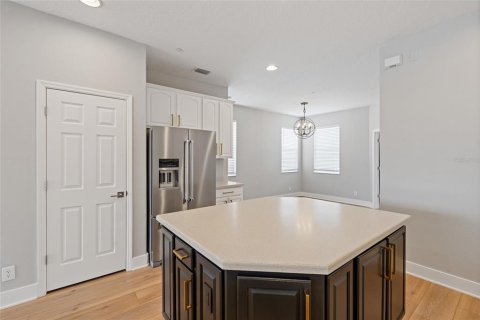 Adosado en alquiler en Saint Petersburg, Florida, 3 dormitorios, 189.89 m2 № 1907855 - foto 14