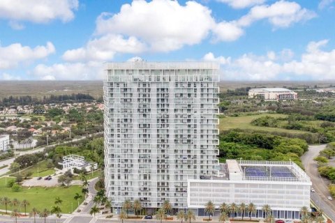 Condo in Sunrise, Florida, 2 bedrooms  № 1928722 - photo 23