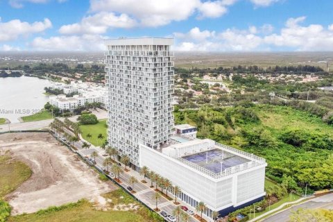 Condo in Sunrise, Florida, 2 bedrooms  № 1928722 - photo 24