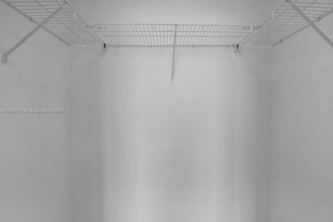 Condo in Sunrise, Florida, 2 bedrooms  № 1928722 - photo 16