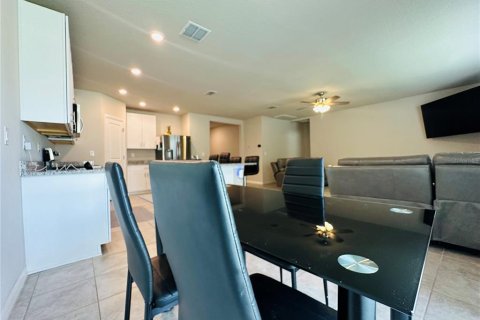 House in Plant City, Florida 4 bedrooms, 181.81 sq.m. № 1780948 - photo 22