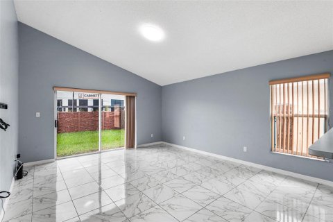Купить виллу или дом в Орландо, Флорида 11 комнат, 183.48м2, № 2355019 - фото 19