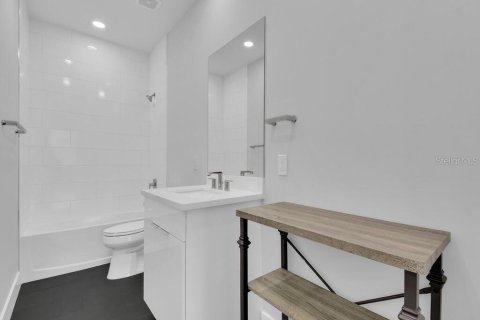 Immobilier commercial à vendre à Lehigh Acres, Floride: 222.13 m2 № 2364739 - photo 27