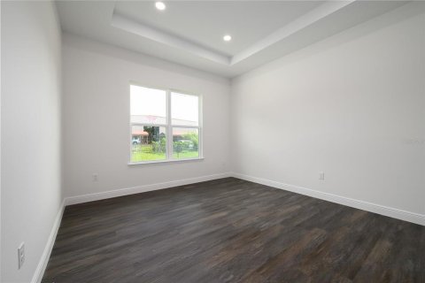 House in Orlando, Florida 4 bedrooms, 164.25 sq.m. № 1826972 - photo 13