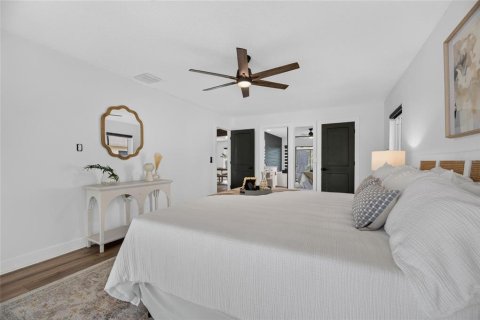 Casa en venta en Brandon, Florida, 4 dormitorios, 285.77 m2 № 2351625 - foto 30