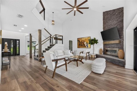 Casa en venta en Brandon, Florida, 4 dormitorios, 285.77 m2 № 2351625 - foto 9