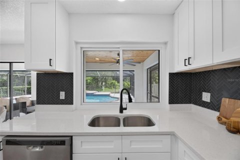 Casa en venta en Brandon, Florida, 4 dormitorios, 285.77 m2 № 2351625 - foto 26