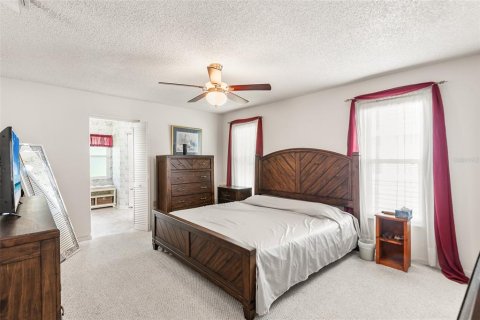 House in Lakeland, Florida 2 bedrooms, 143.35 sq.m. № 2217125 - photo 16