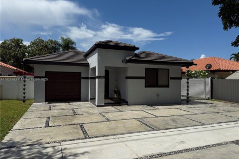 Villa ou maison à vendre à Miami, Floride: 3 chambres, 160.07 m2 № 1804196 - photo 3
