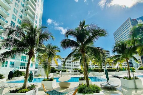 Condominio en venta en Miami, Florida, 1 dormitorio, 58.34 m2 № 1861970 - foto 29