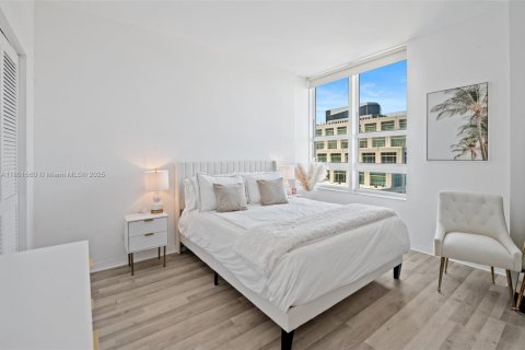 Condominio en venta en Miami, Florida, 1 dormitorio, 58.34 m2 № 1861970 - foto 16