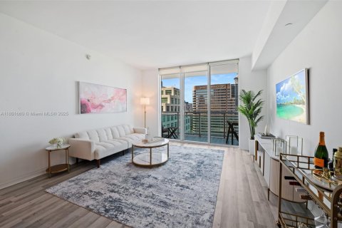 Condominio en venta en Miami, Florida, 1 dormitorio, 58.34 m2 № 1861970 - foto 2