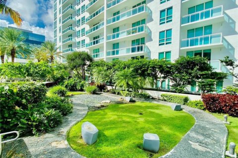 Condominio en venta en Miami, Florida, 1 dormitorio, 58.34 m2 № 1861970 - foto 28