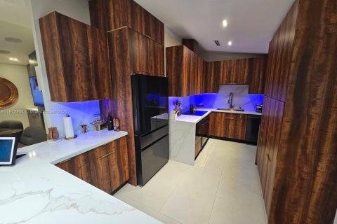 Villa ou maison à vendre à Fort Lauderdale, Floride: 3 chambres, 134.71 m2 № 1927916 - photo 15