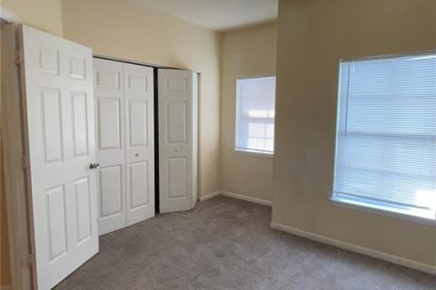 Adosado en alquiler en Gainesville, Florida, 2 dormitorios, 118.45 m2 № 1901152 - foto 17