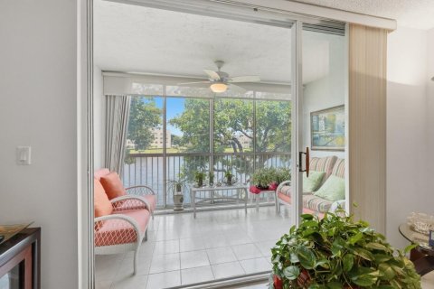 Купить кондоминиум в Тамарак, Флорида 3 комнаты, 112.88м2, № 2261540 - фото 11